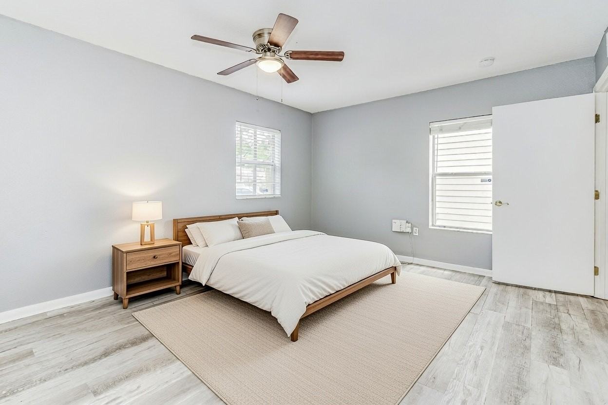 2912 East Columbus Drive, Unit 2 - Photo 2 of 11