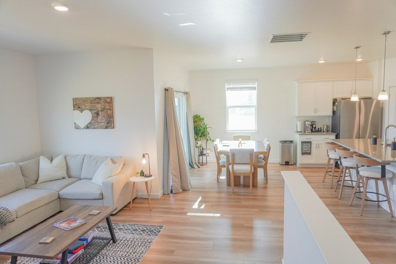 1858 Mount Monroe Drive - Photo 7 of 19