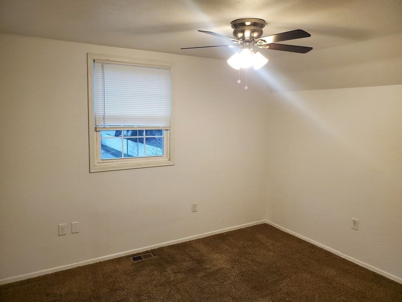 1412 North Lindeke Street, Unit 6 - Photo 7 of 8