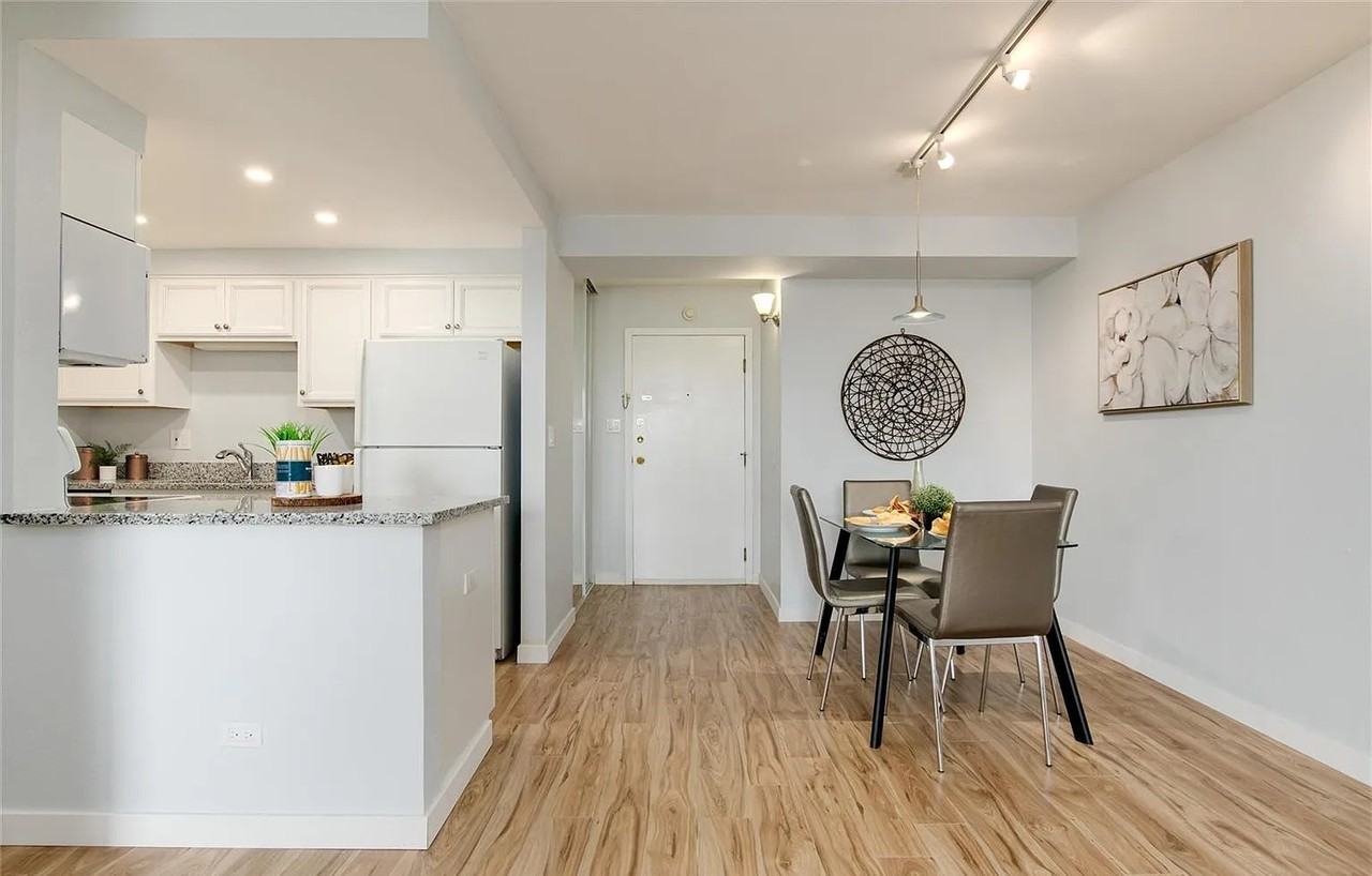 1313 North Williams Street #506 - Photo 5 of 39