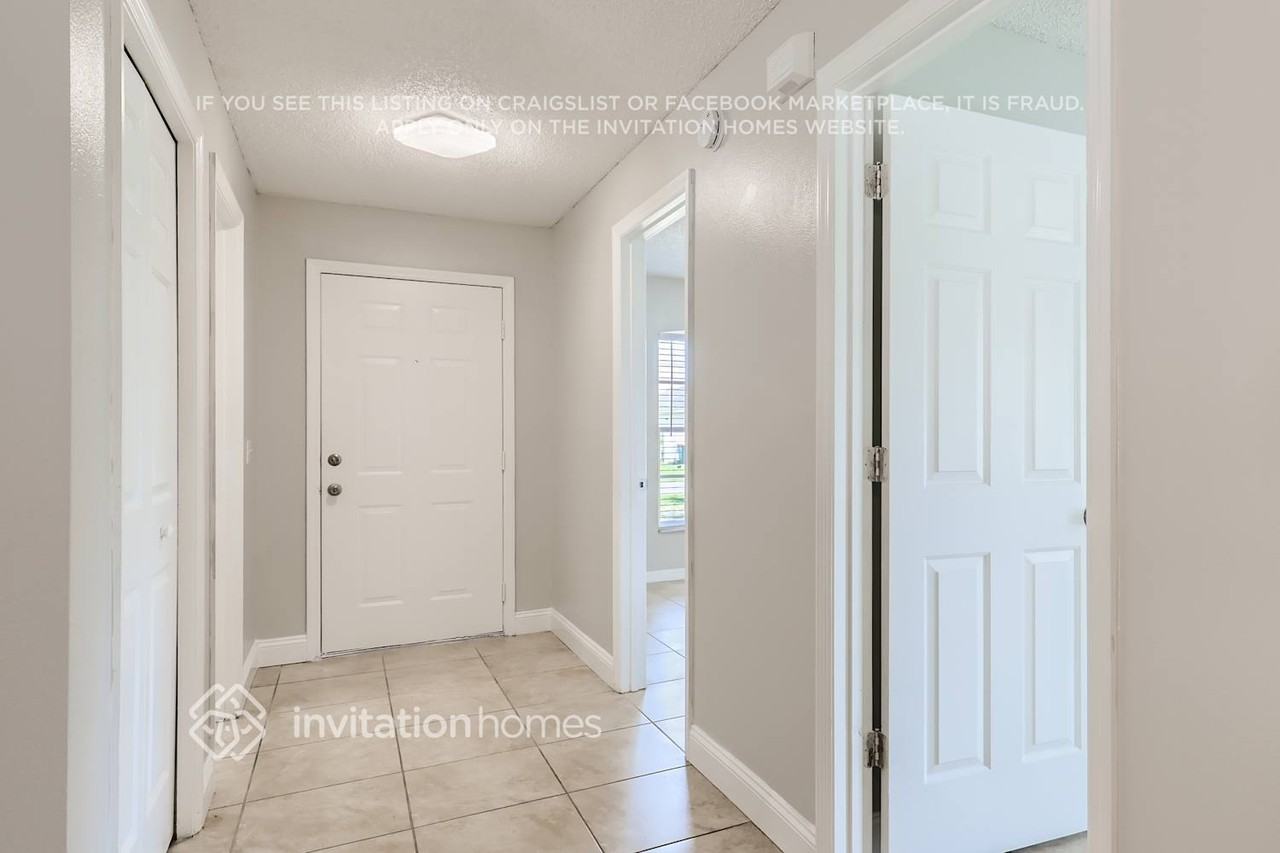 210 Banbury Pl - Photo 4 of 28