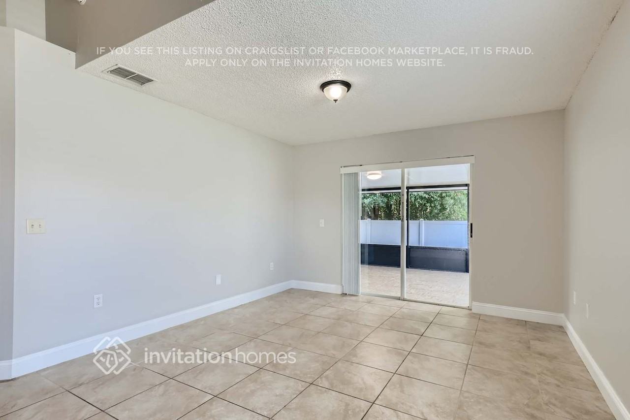 210 Banbury Pl - Photo 5 of 28