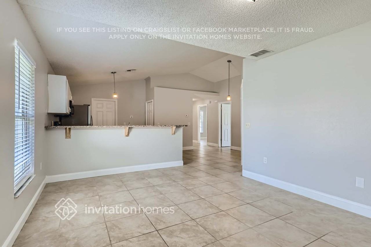 210 Banbury Pl - Photo 6 of 28