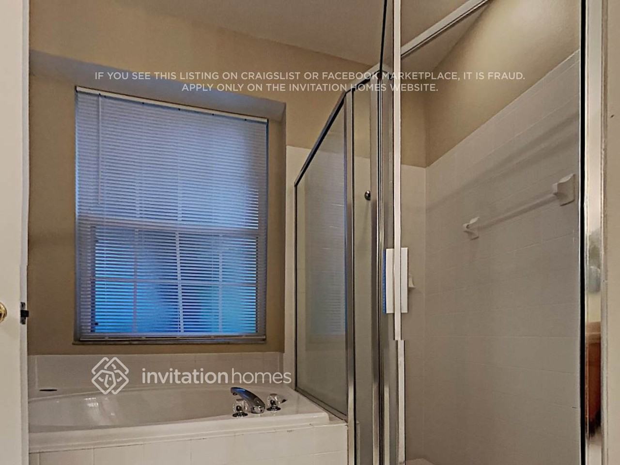 2430 Leaning Pine St - Photo 4 of 7