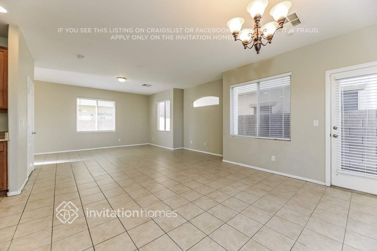 628 Sumatra Pl - Photo 5 of 18