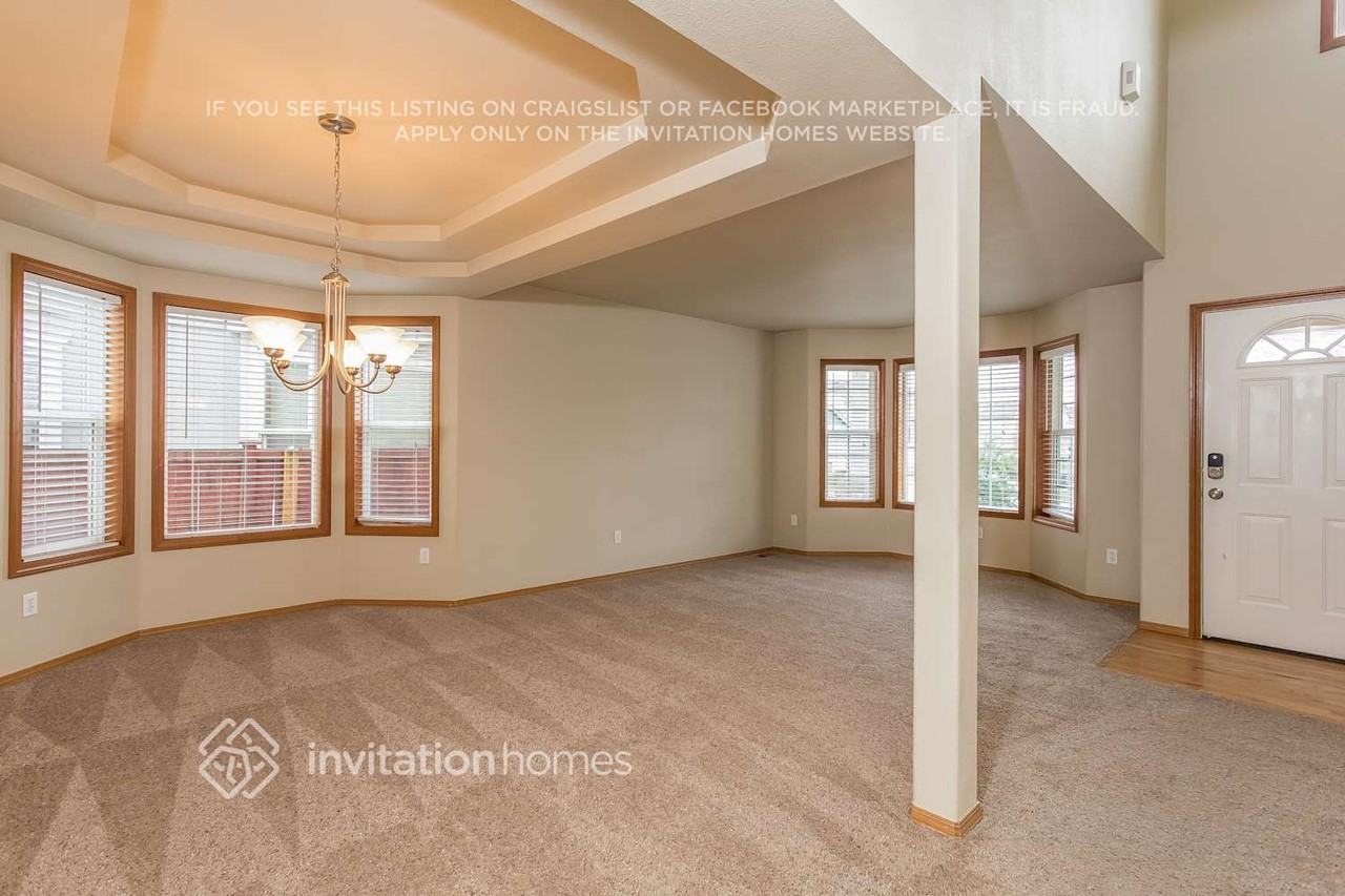 2508 179th Street Ct E - Photo 3 of 21