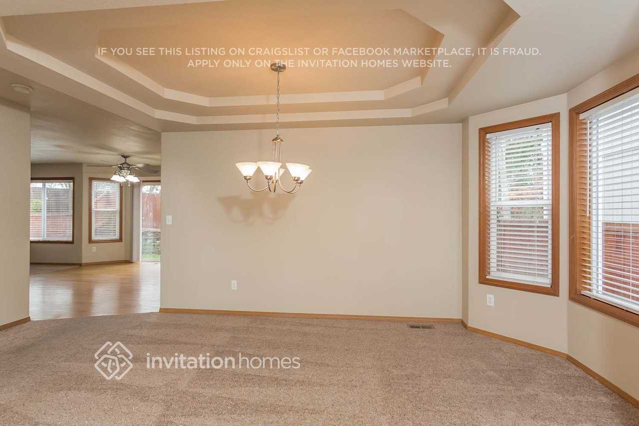 2508 179th Street Ct E - Photo 4 of 21