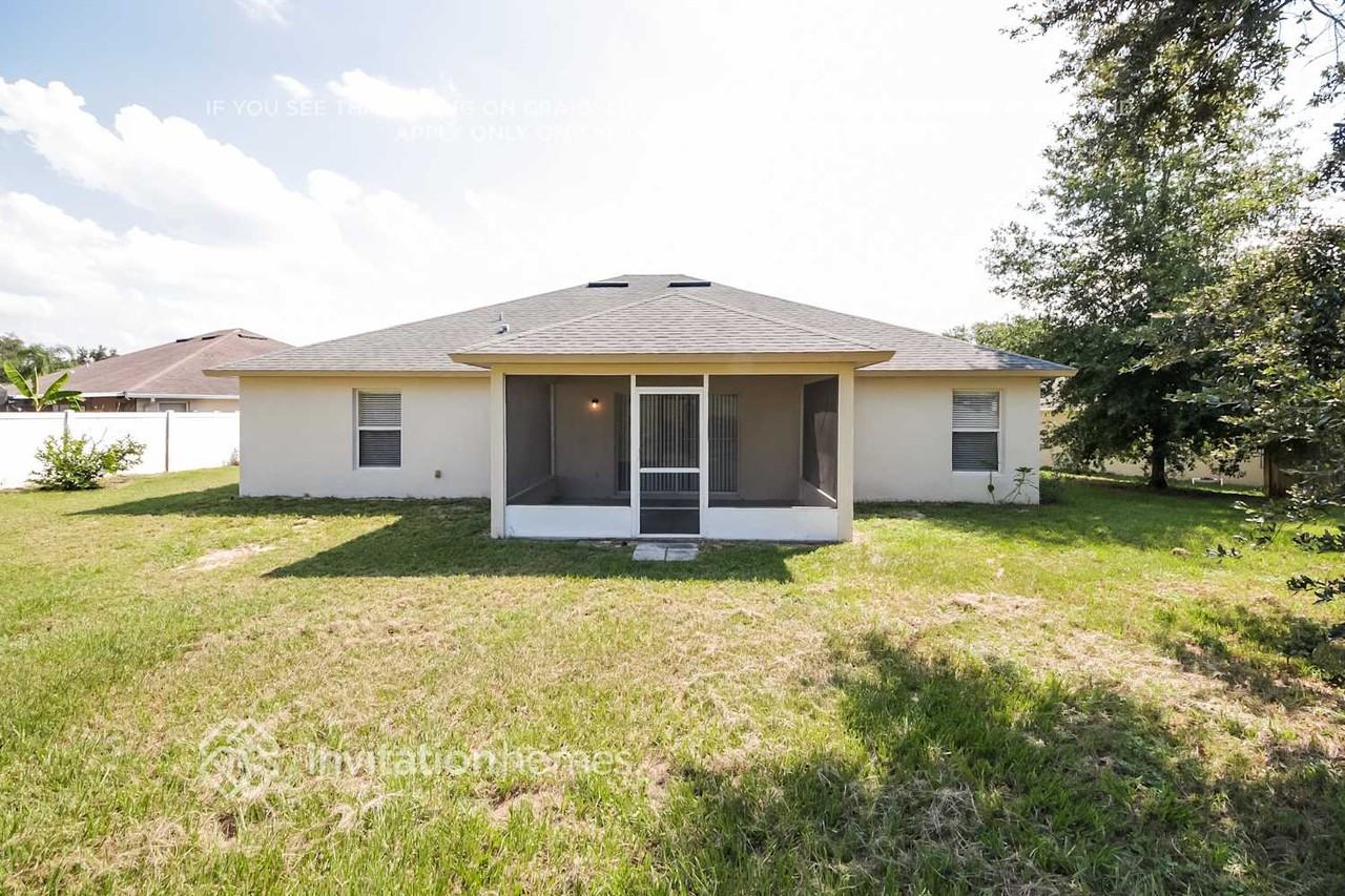 1911 Summit Oak Cir - Photo 3 of 4