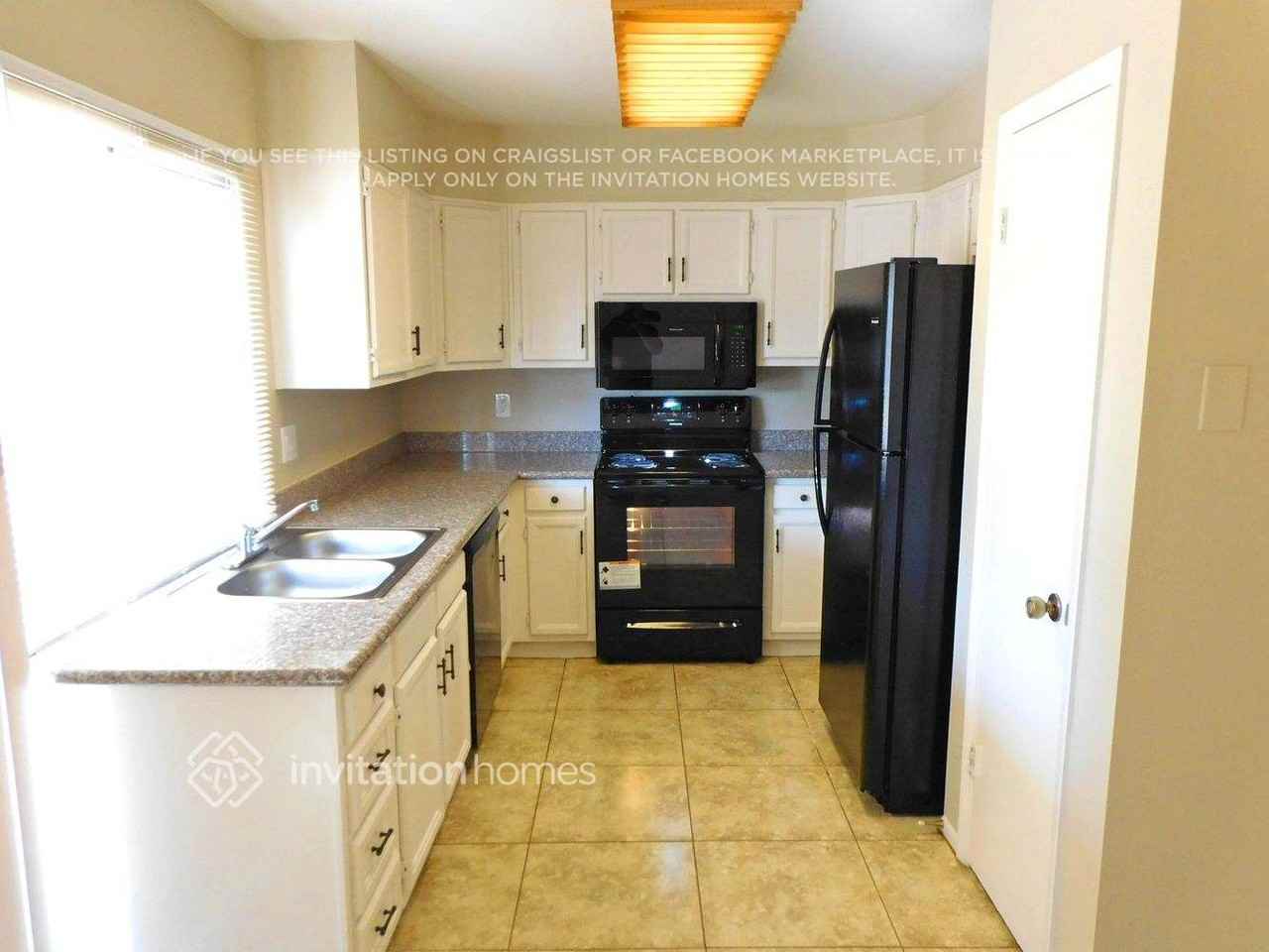 6014 S 41st Pl - Photo 3 of 11