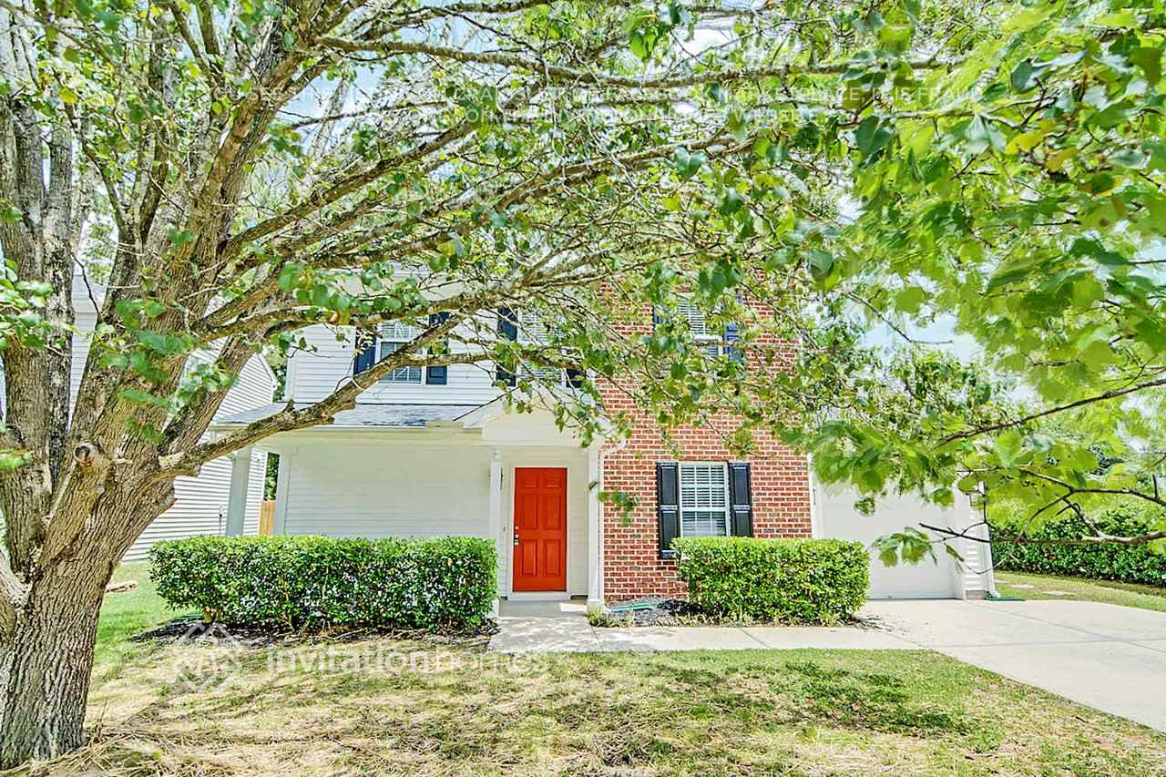 6317 Saybrooke Dr - Photo 3 of 26