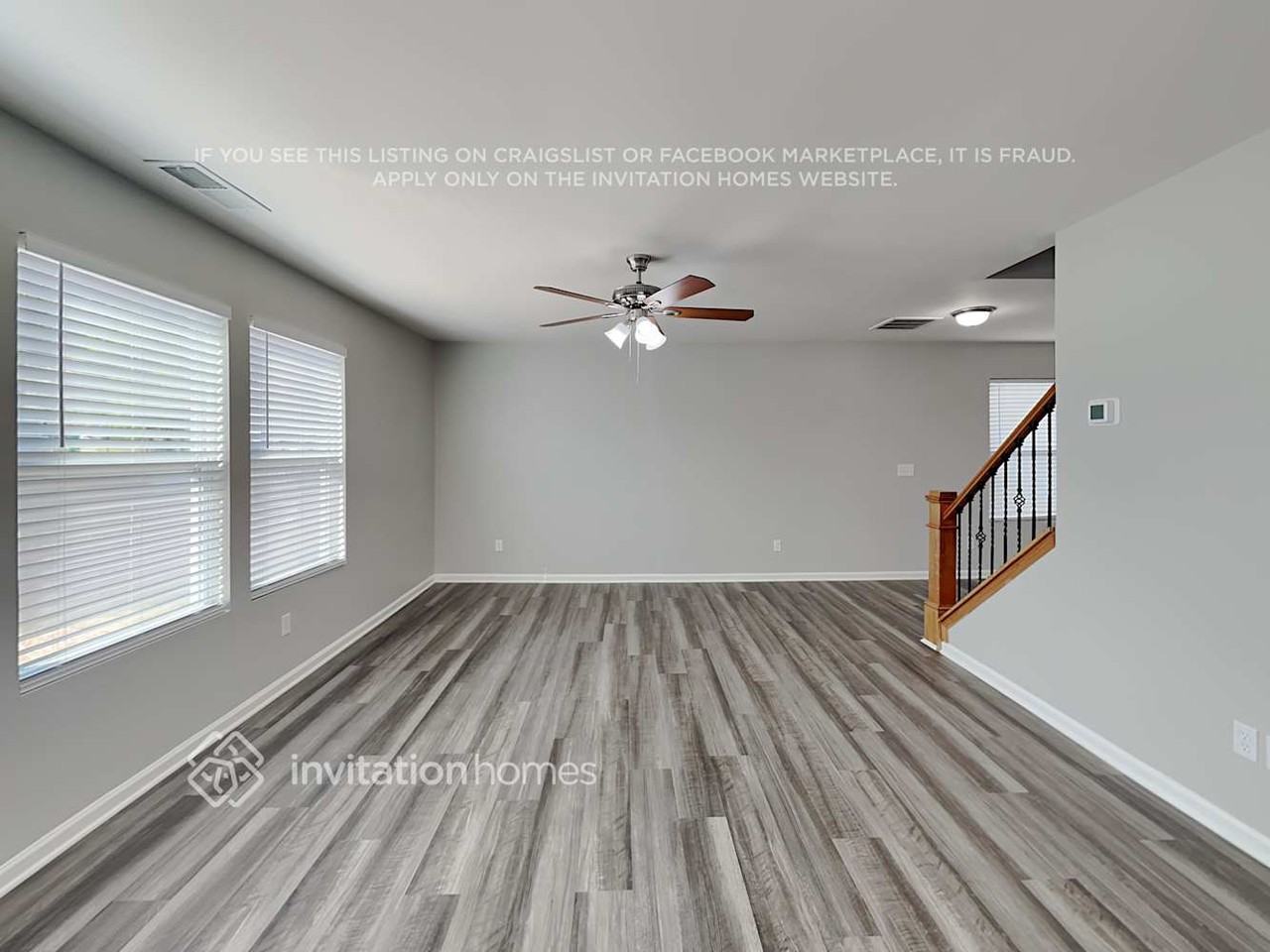 6121 Fazenda Dr - Photo 4 of 20