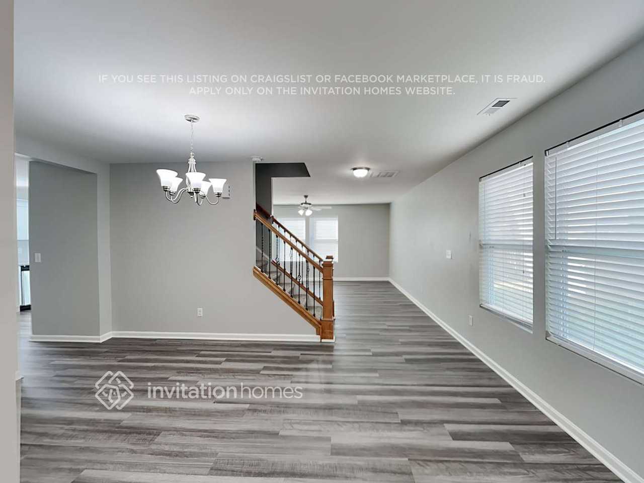 6121 Fazenda Dr - Photo 6 of 20