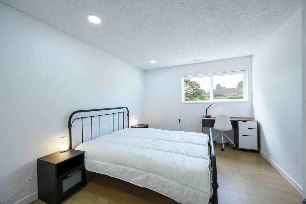 5588 Meadedale Drive - Photo 3 of 10