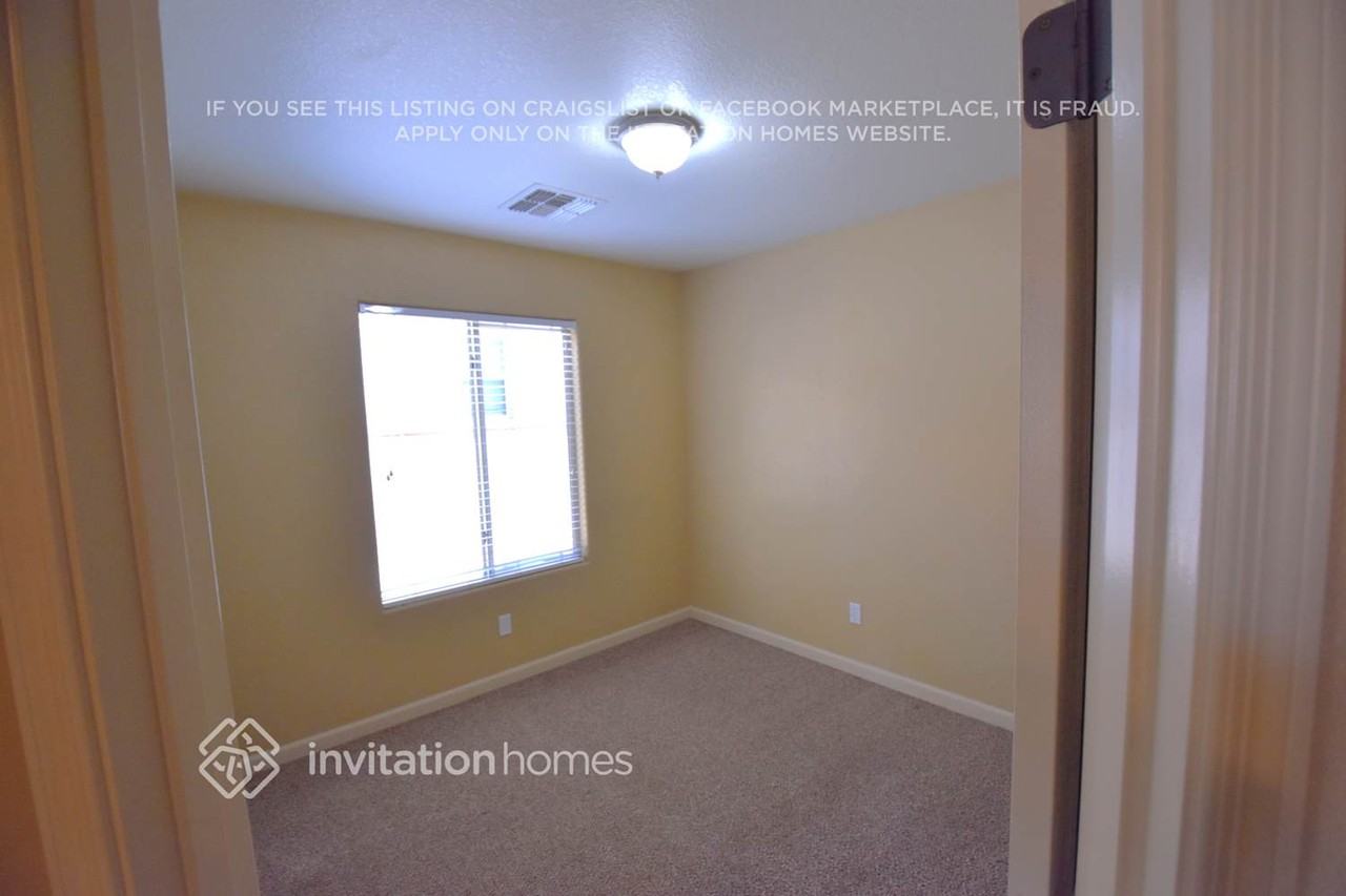 5832 E Holmes Ave - Photo 5 of 14