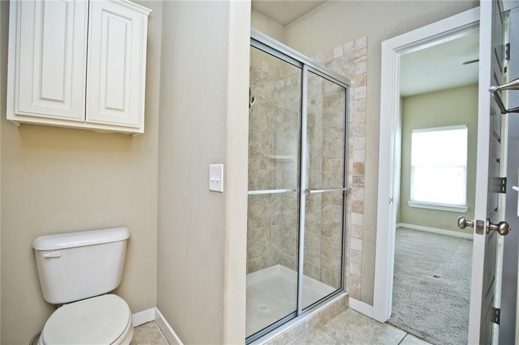 2304 Sw Juniper Ave - Photo 4 of 16