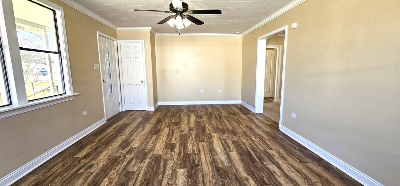 1808 Himalaya Ave - Photo 5 of 28