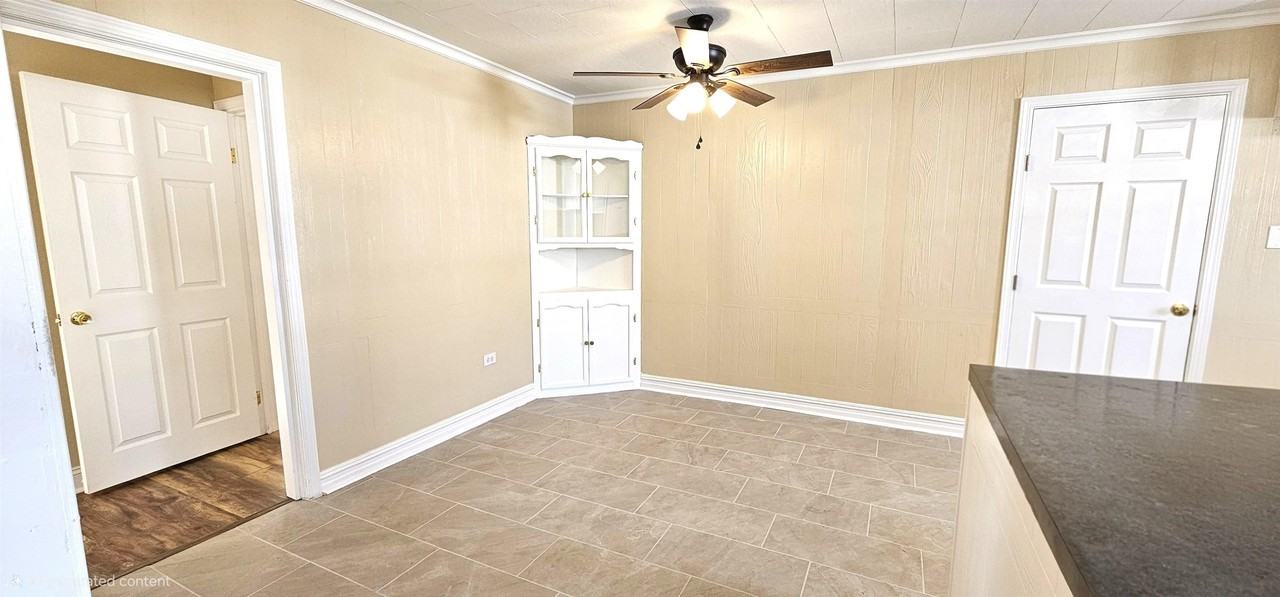 1808 Himalaya Ave - Photo 7 of 28