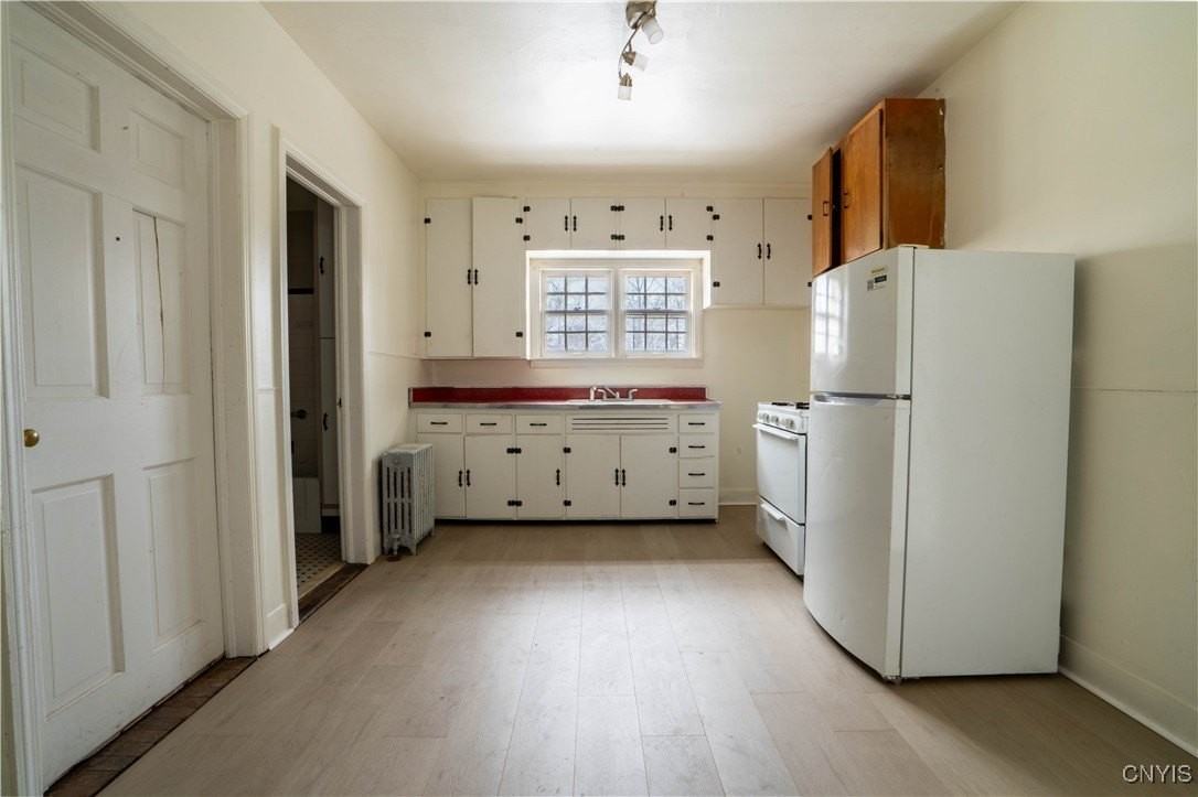 3 Noyes St Apt 2 #2 - Photo 4 of 8