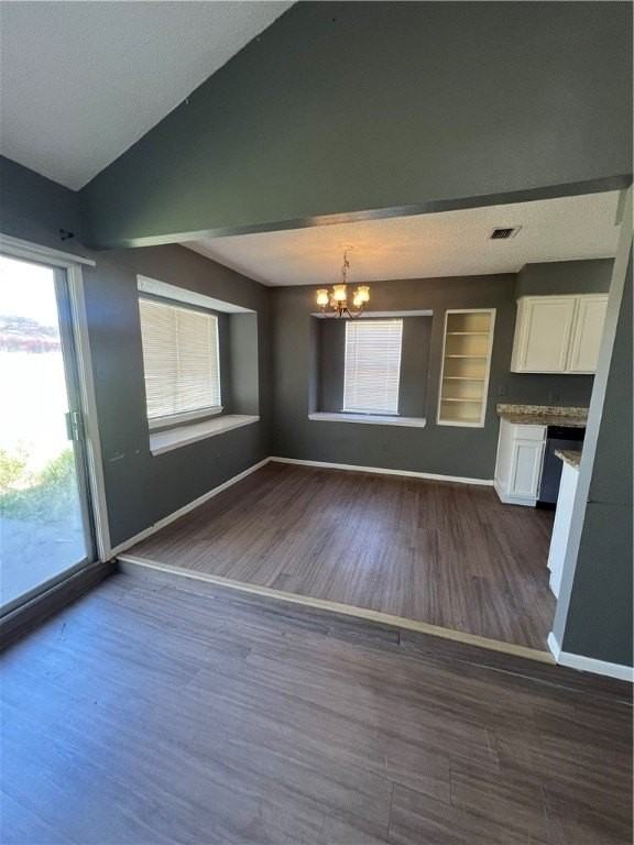 2201 Meadowglen Dr - Photo 3 of 9