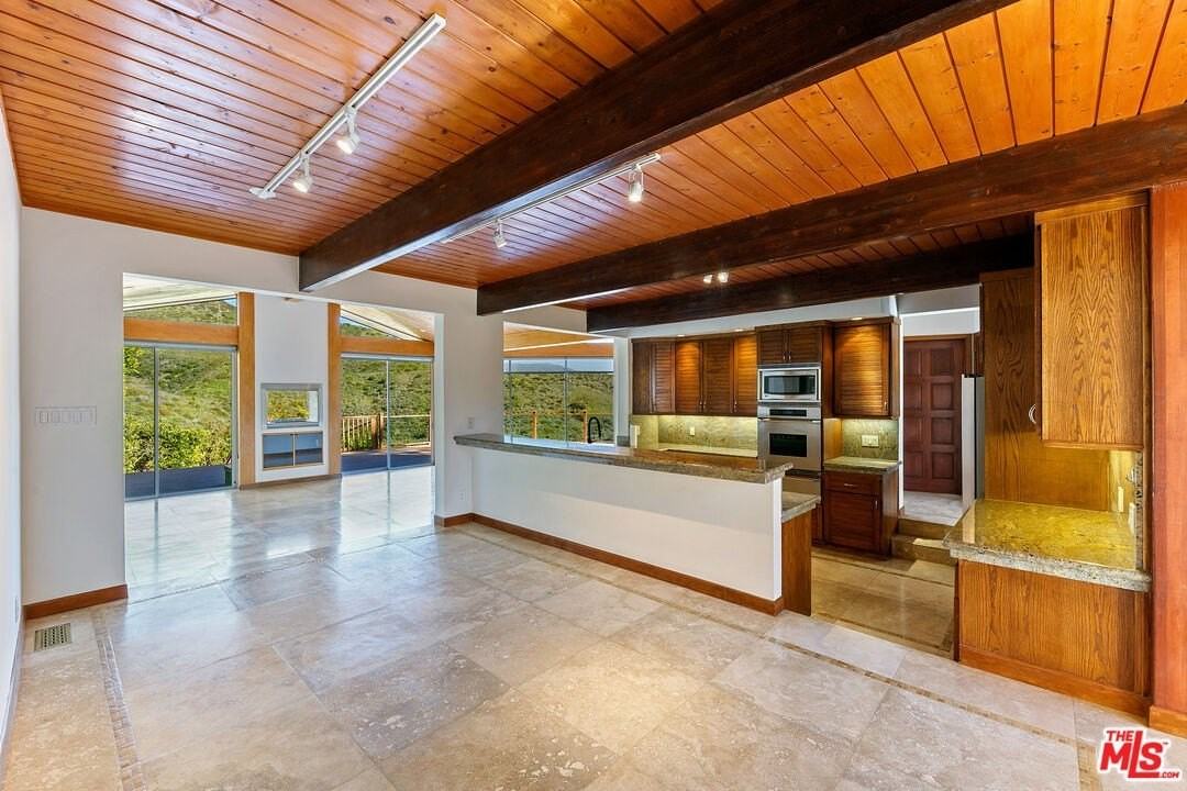 4970 Latigo Canyon Rd - Photo 6 of 34