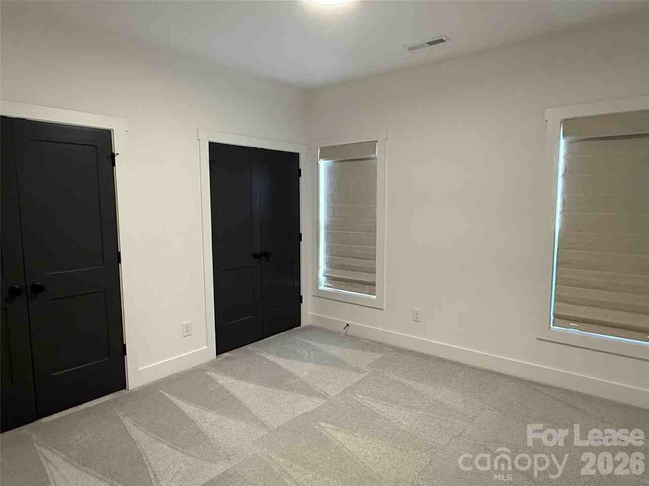 612 Ambassador St - Photo 7 of 23