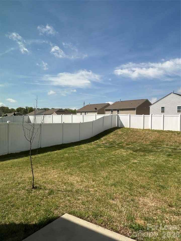 2431 Tallet Trce - Photo 4 of 21