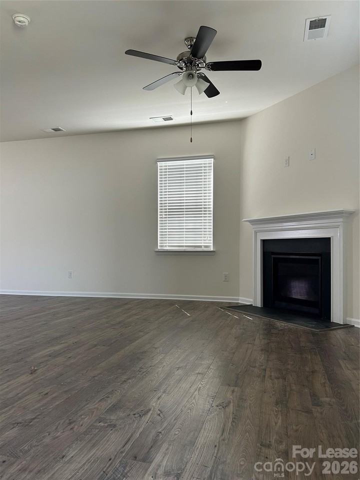 2431 Tallet Trce - Photo 7 of 21