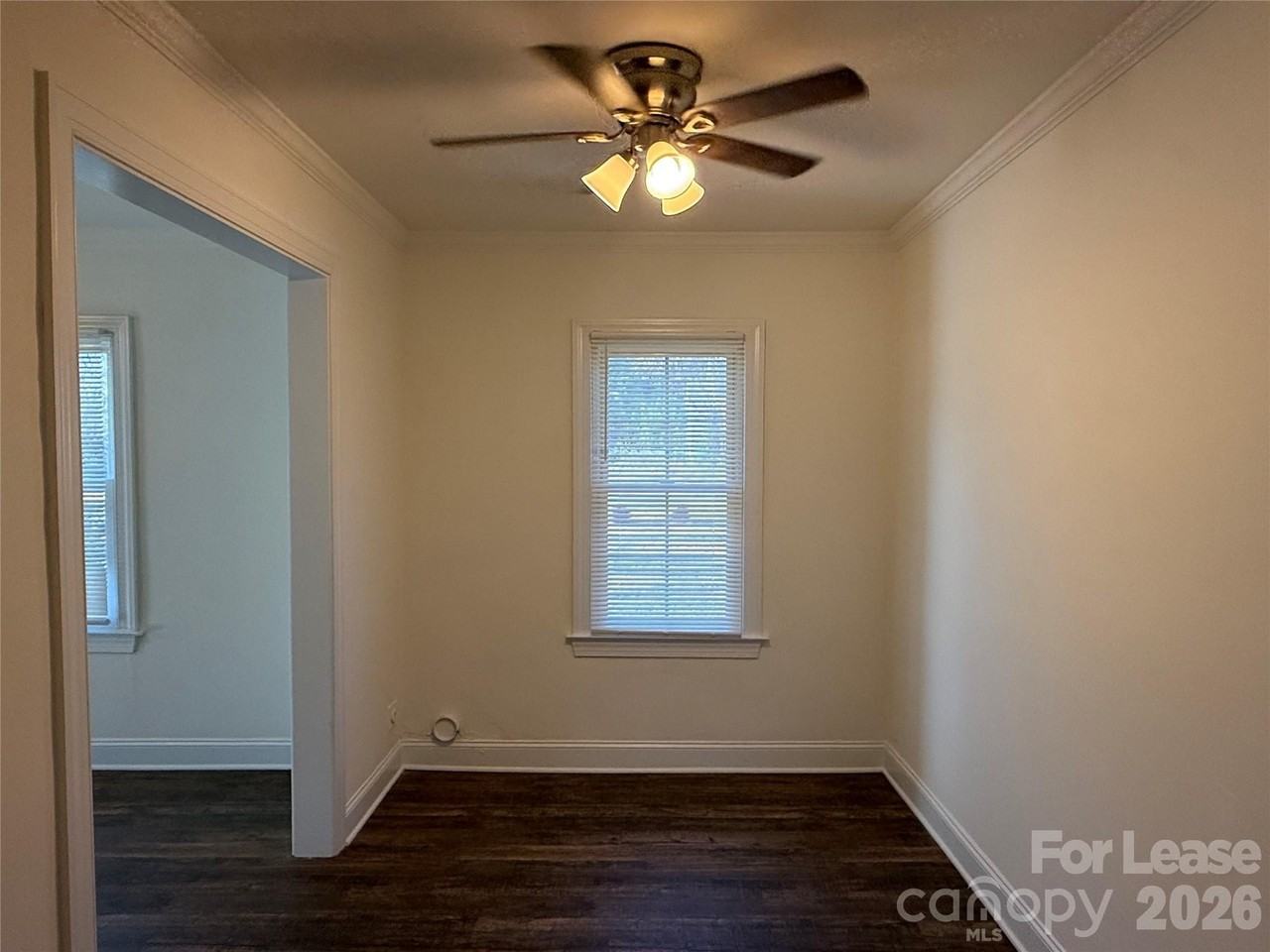 2203 Highland St - Photo 6 of 7