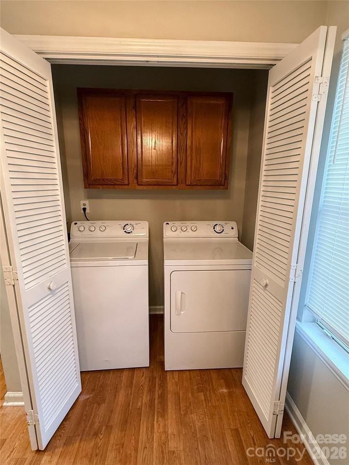 2802 Iron Gate Ln - Photo 6 of 12