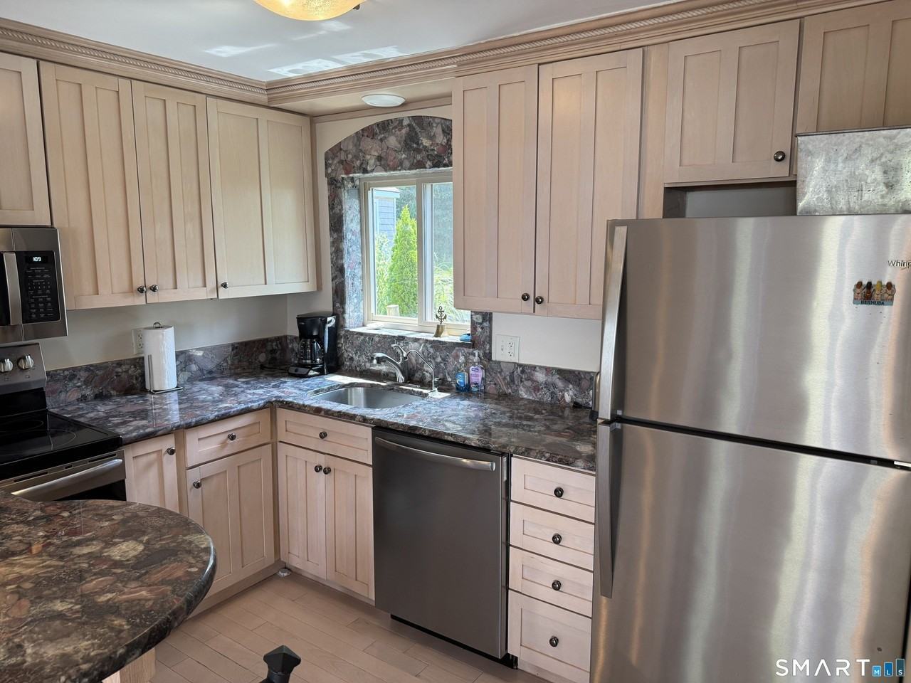 7 Clearwater Ln #7 - Photo 3 of 40