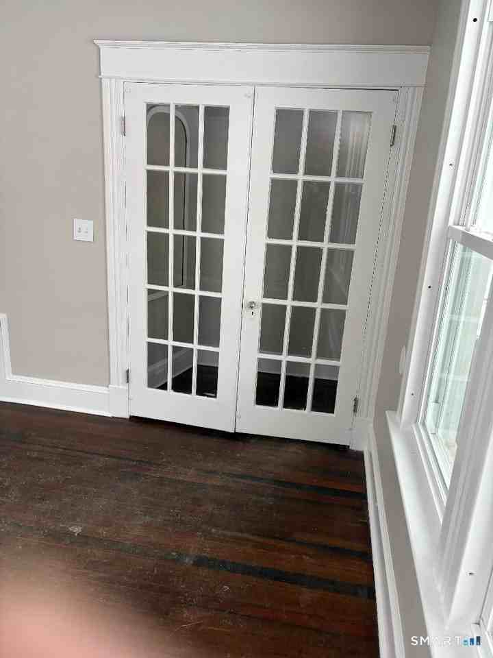 38 Center St - Photo 7 of 15