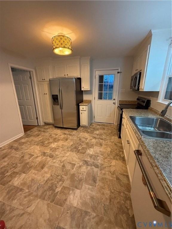 21718 Magnolia Ave - Photo 4 of 13