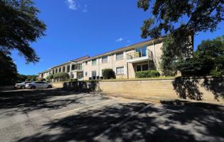 featured image of 116 Country Club Dr Unit 116 #116