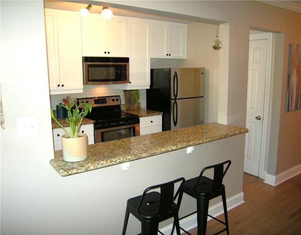 125 N River Dr Unit C #C - Photo 6 of 21