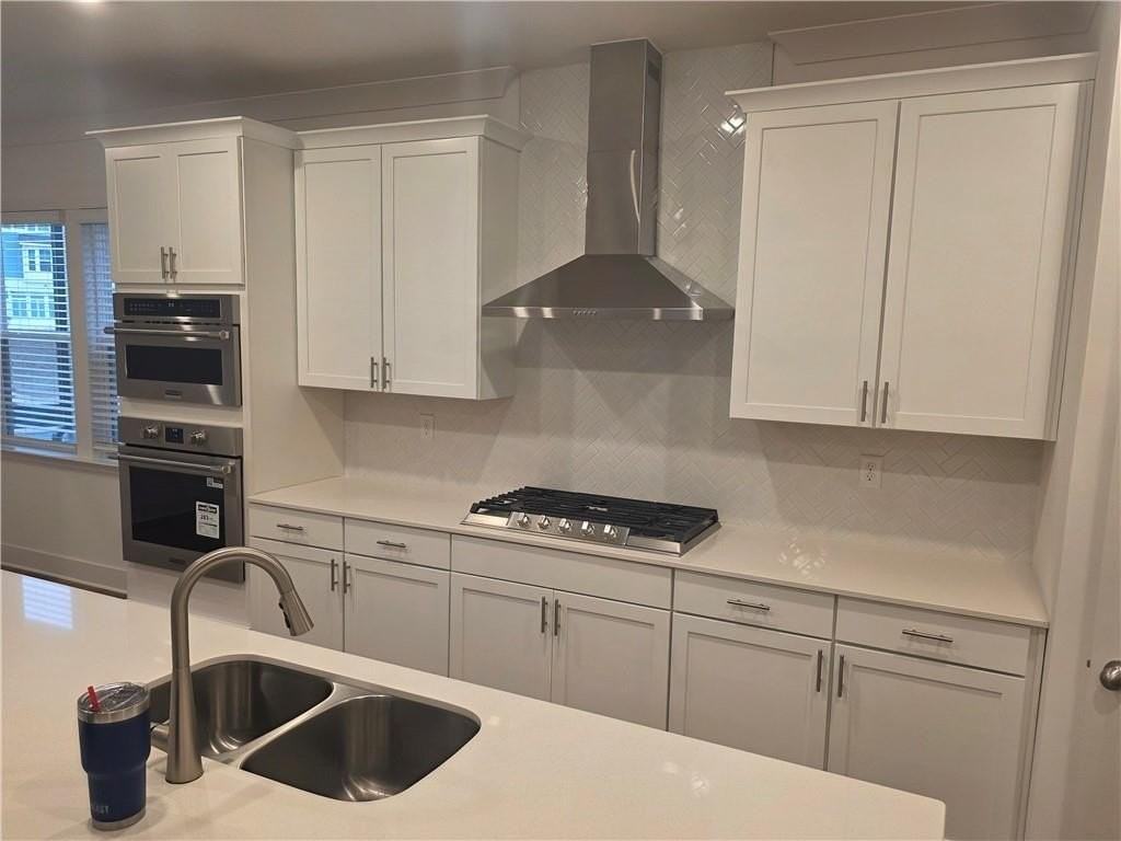 221 Brownlee Rd - Photo 6 of 33