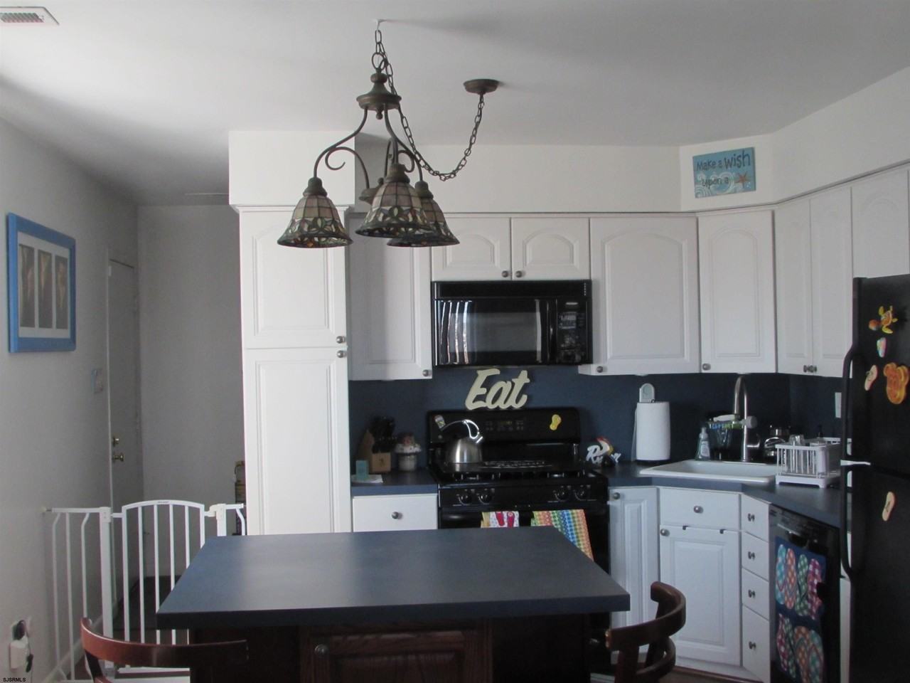 410 N Wissahickon Ave - Photo 4 of 20