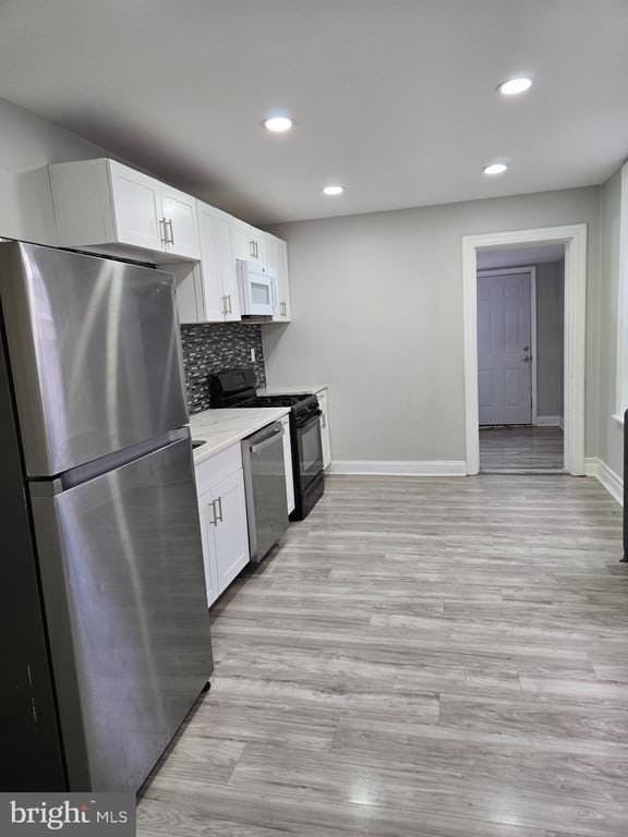 1031 Hyatt St - Photo 4 of 13