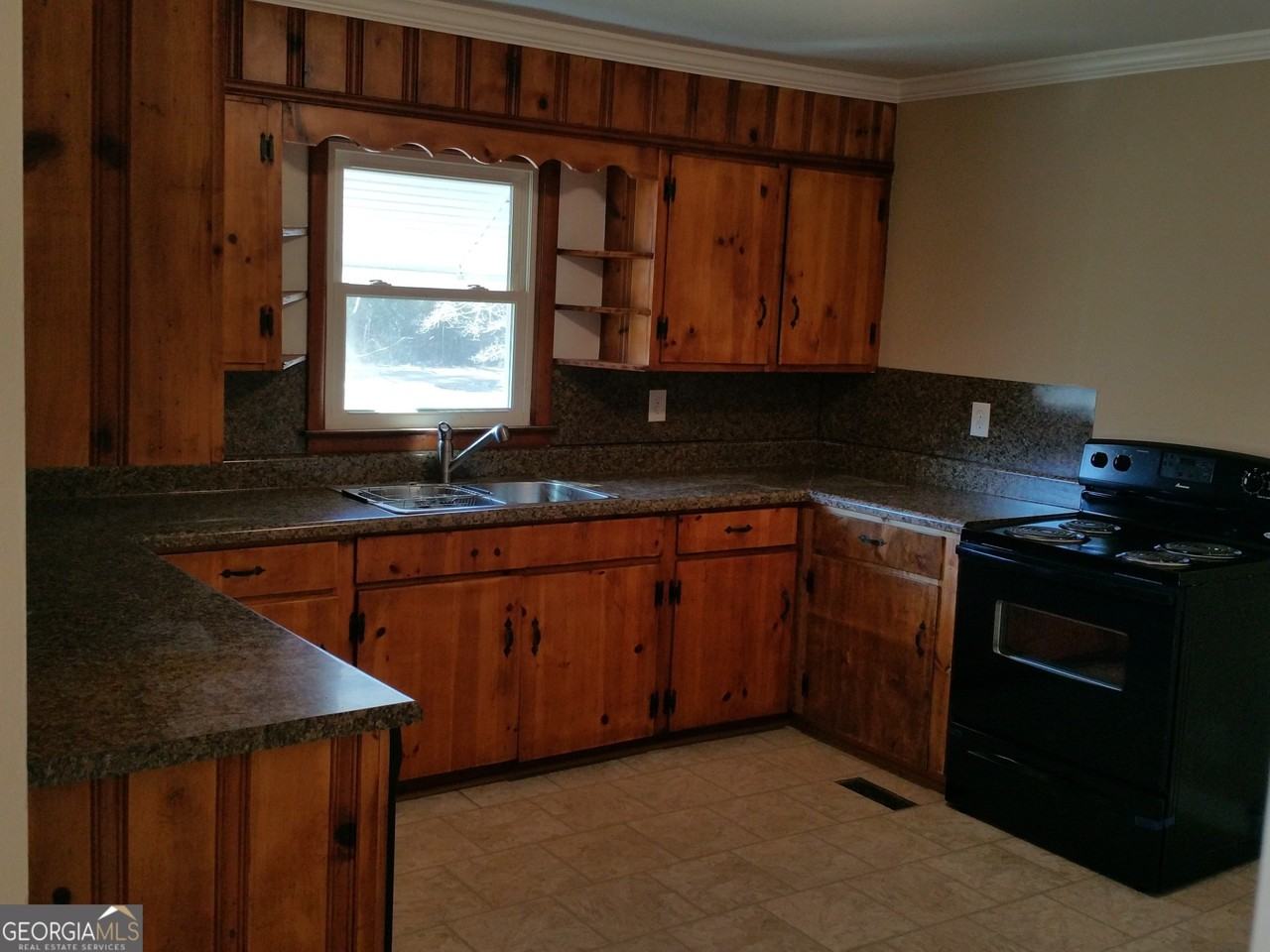 61 Tram Track Rd Ne - Photo 2 of 10