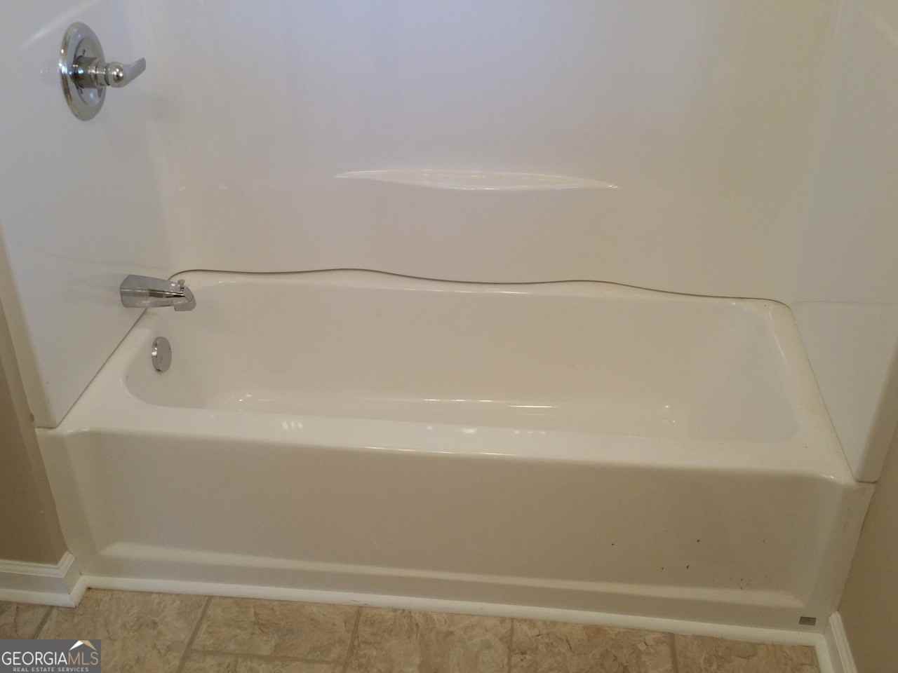 61 Tram Track Rd Ne - Photo 5 of 10