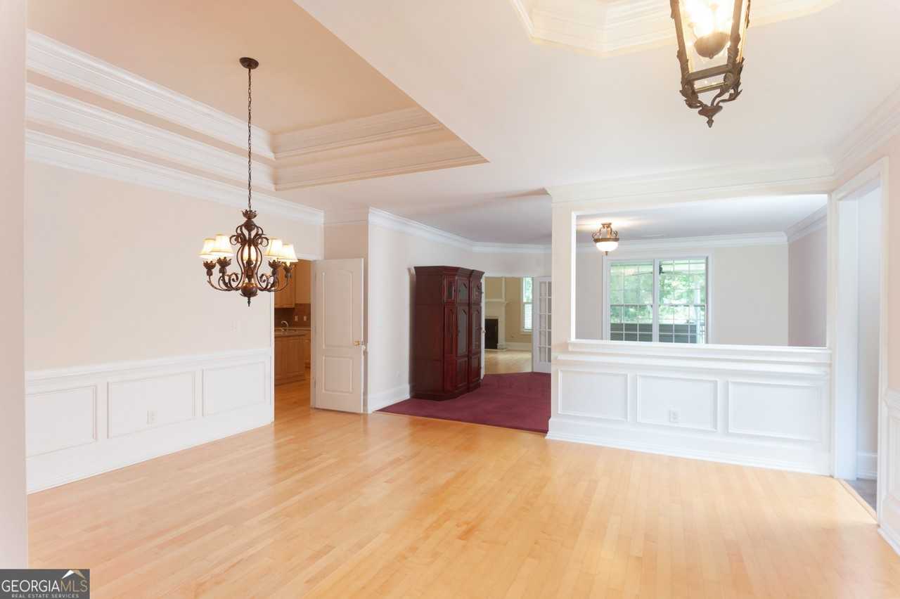 8008 Revere Dr - Photo 2 of 21