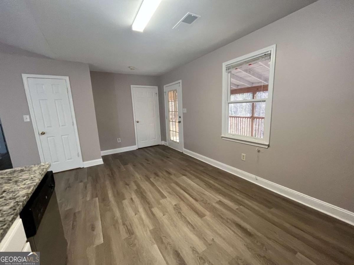 100 Fair Oaks Dr - Photo 7 of 17