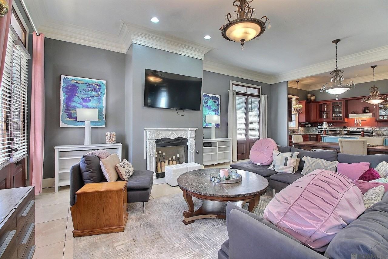 5855 Government St - Photo 3 of 26