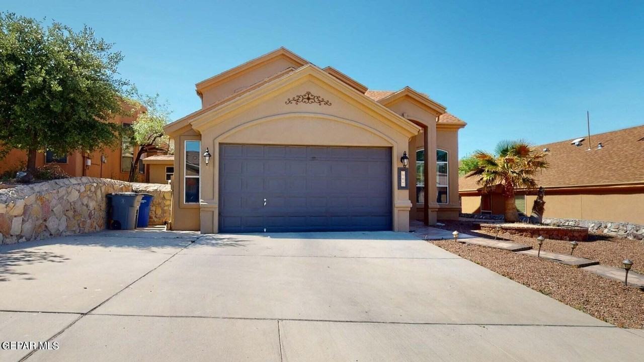 6376 Dakota Ridge Dr - Photo 3 of 17