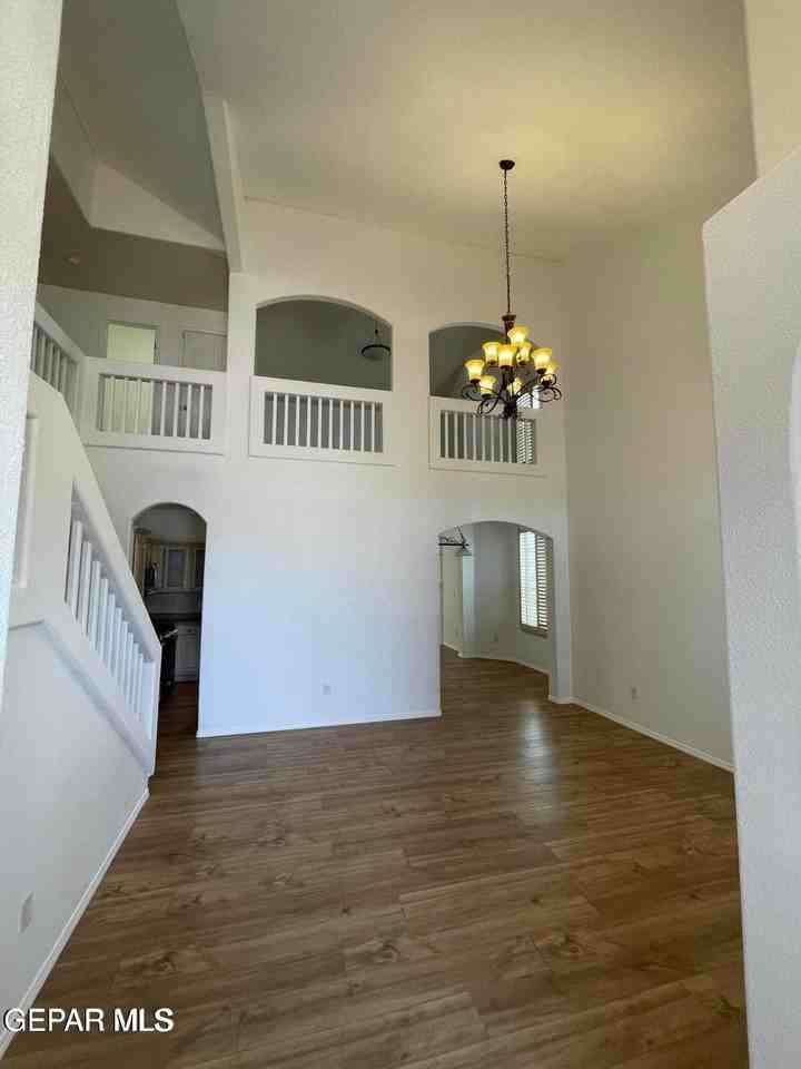 6376 Dakota Ridge Dr - Photo 6 of 17