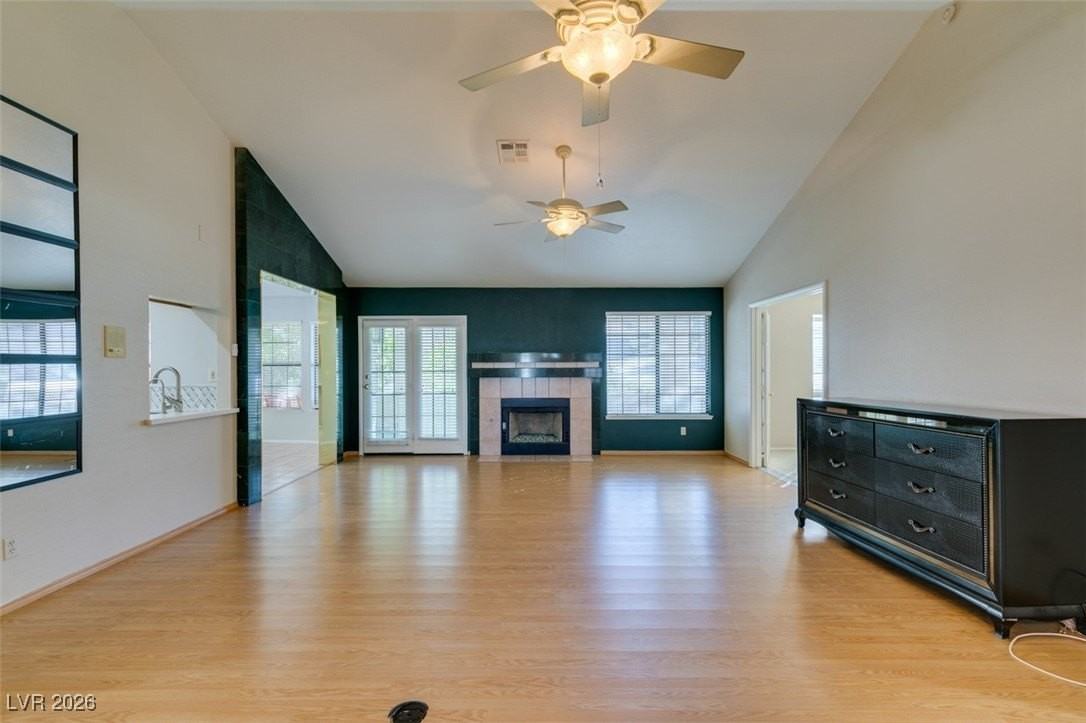 224 Garfield Dr - Photo 3 of 47