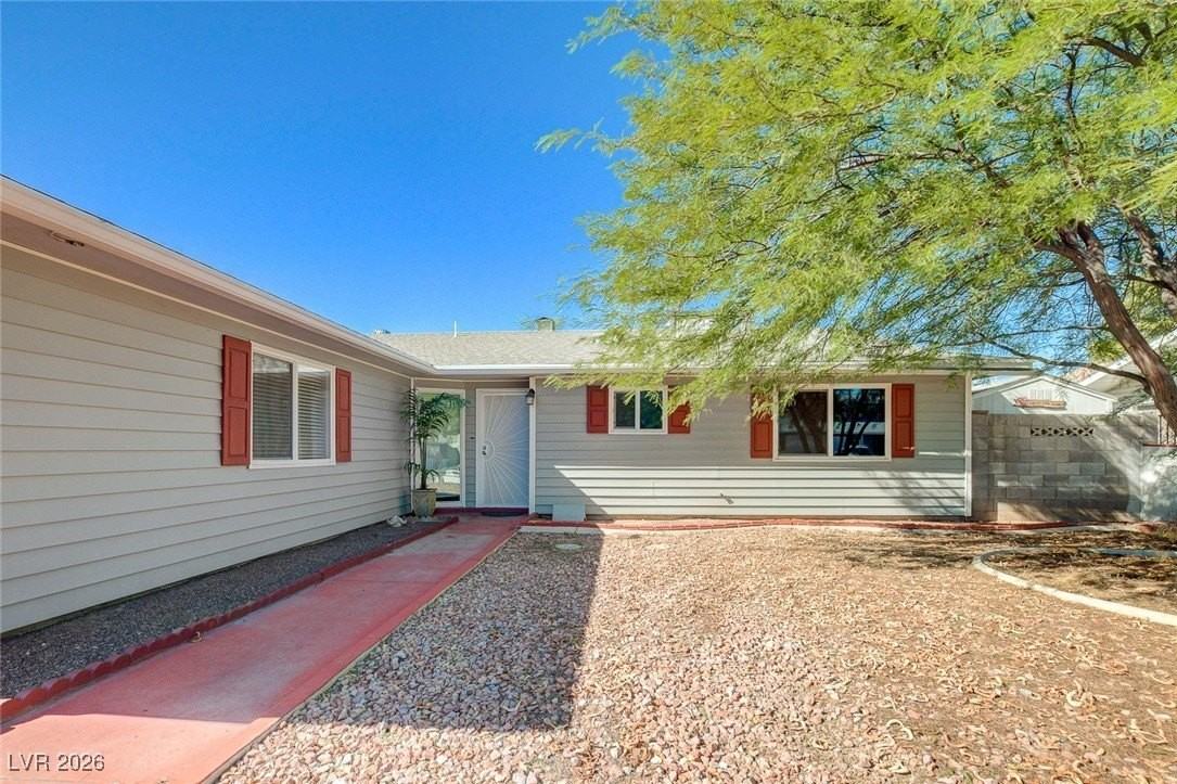 328 Santa Fe St - Photo 4 of 43