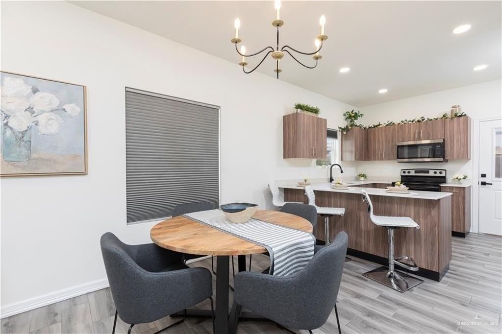 1006 N Clarence Ave #4 - Photo 6 of 15