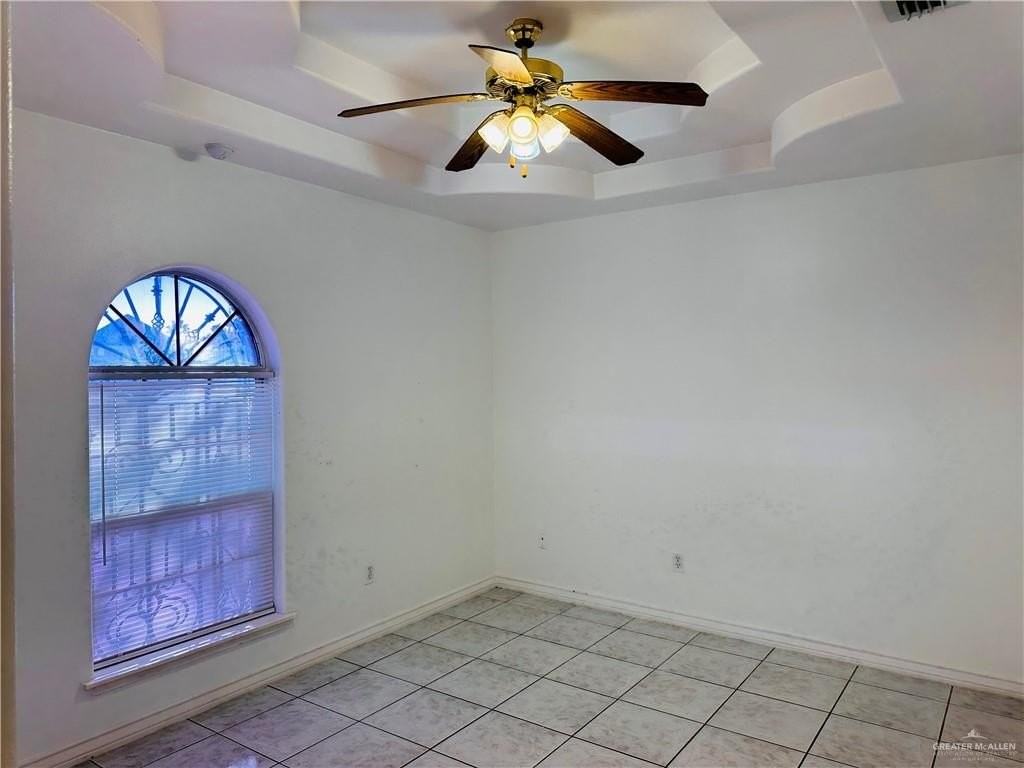 1806 W 31st 1/2 St - Photo 5 of 20