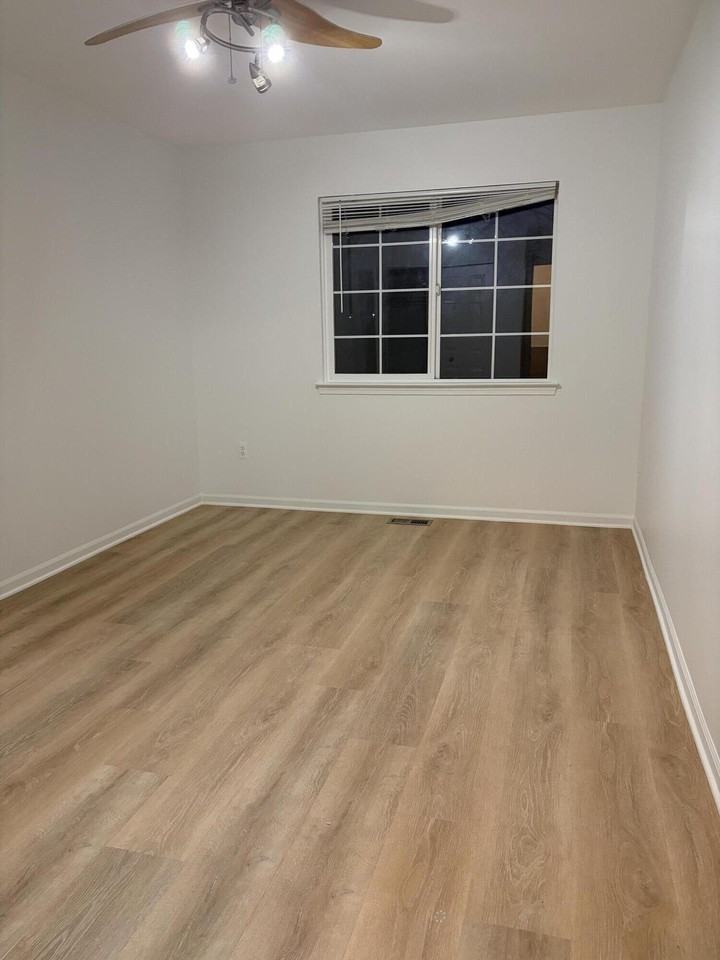 3245 Reeves Dr - Photo 7 of 22