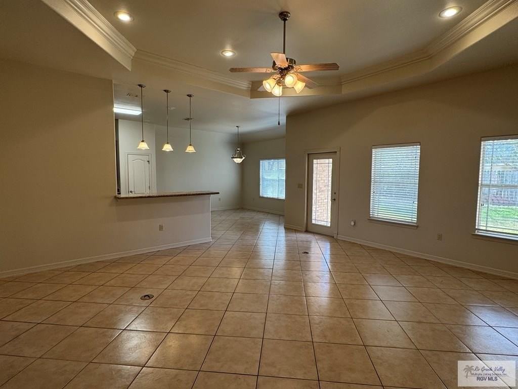 3428 Heritage Cir - Photo 5 of 20